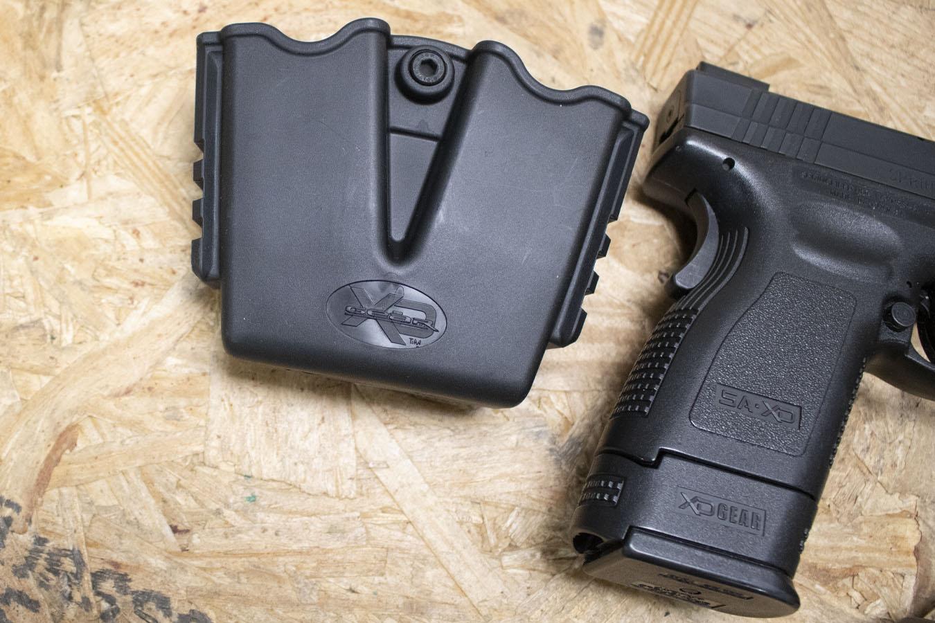 SPRINGFIELD XD-45 Compact 45ACP Police Trade-In Pistol w/Holster, Speedloader, Two Magazines (Good Condition)